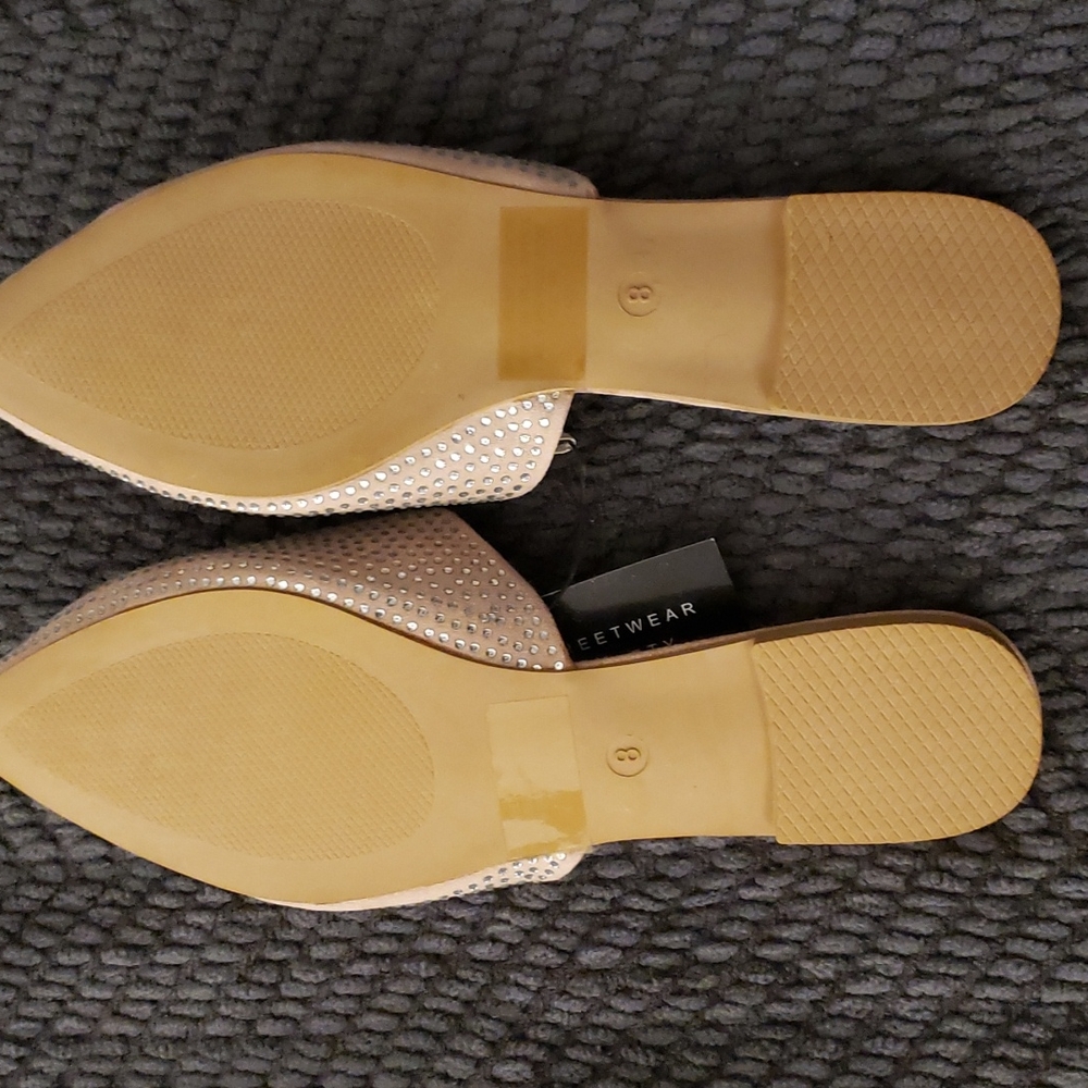 Mules - Picture 2 of 3